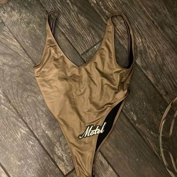 NWT POLARIS BACKLESS SWIMSUIT IN COCO - Picture 4 of 7